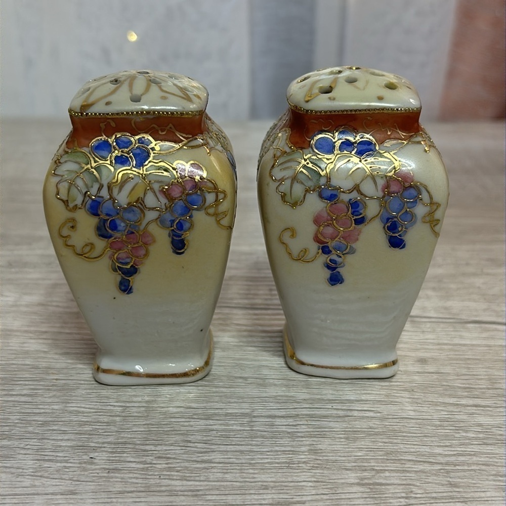 Vintage Hand Painted Salt & Pepper Shaker